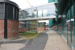 Walkway between Biomedicum and MEB, September 2018